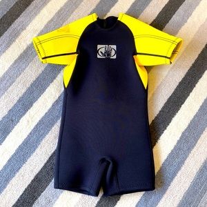 Body Glove child’s wet suit